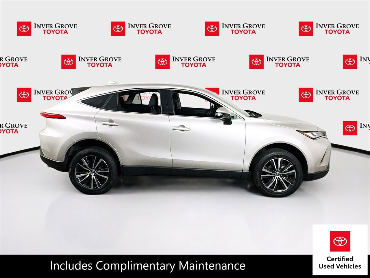 Certified 2024 Toyota Venza LE image 5