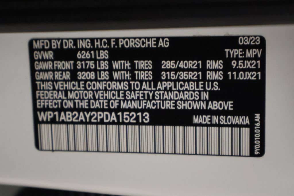 Certified 2023 Porsche Cayenne S AWD/4WD image 17