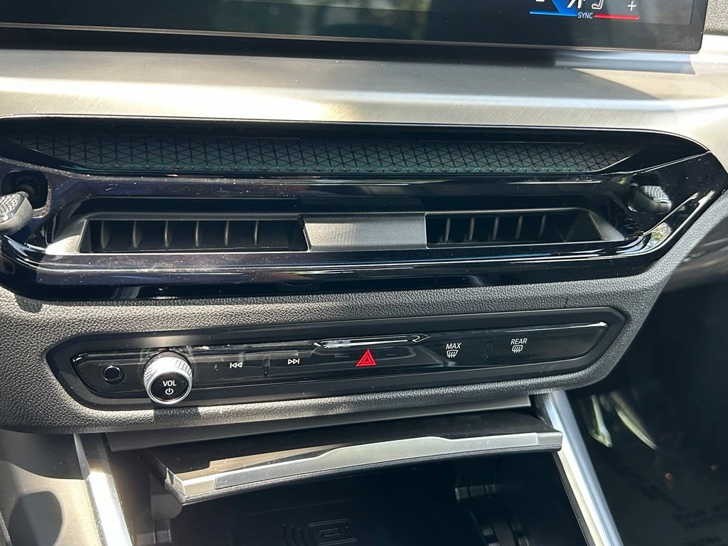 Used 2026 BMW M340i Sedan RWD image 22