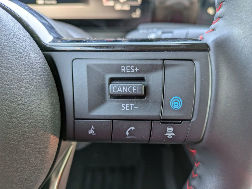 Certified 2025 Nissan Kicks SR FWD image 25