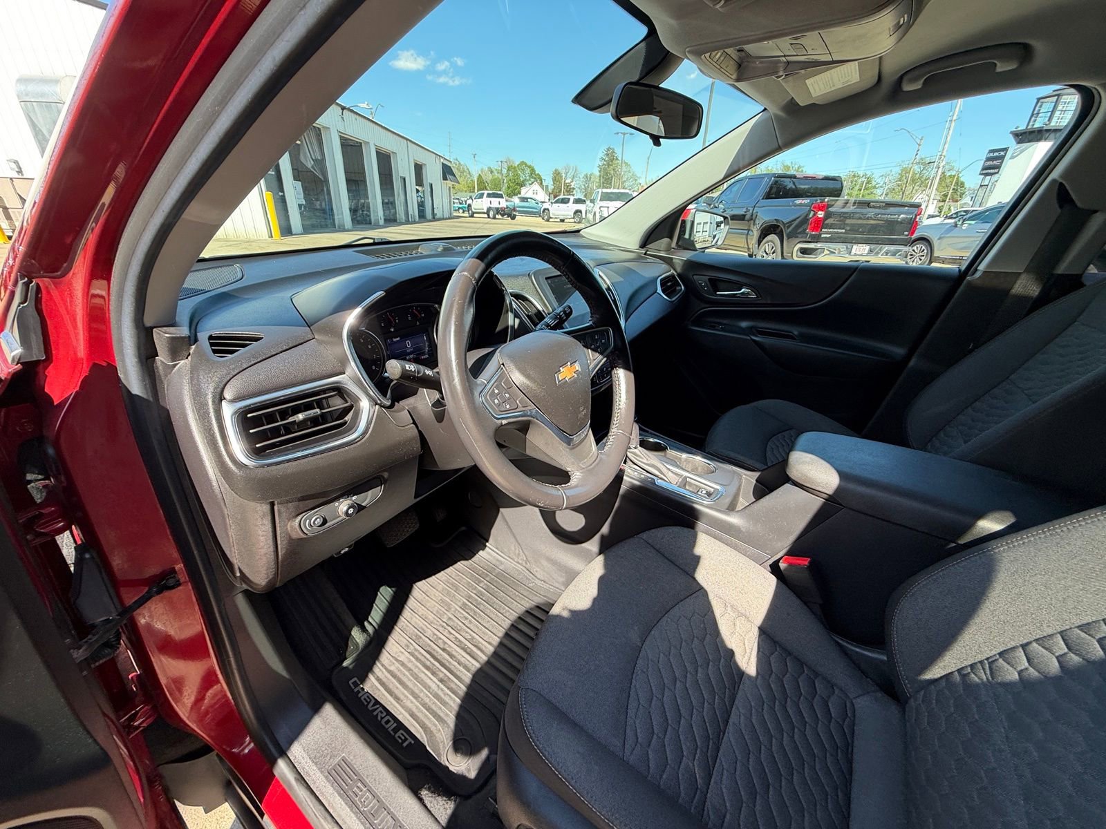 Used 2019 Chevrolet Equinox LT image 10