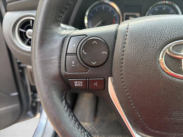 Used 2017 Toyota Corolla SE FWD image 15