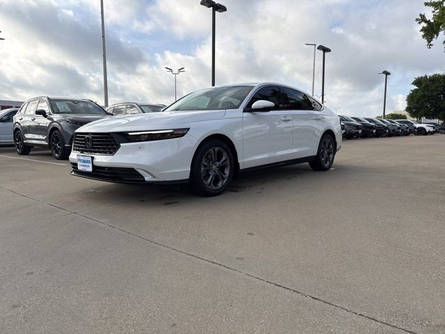 New 2026 Honda Accord EX-L image 2