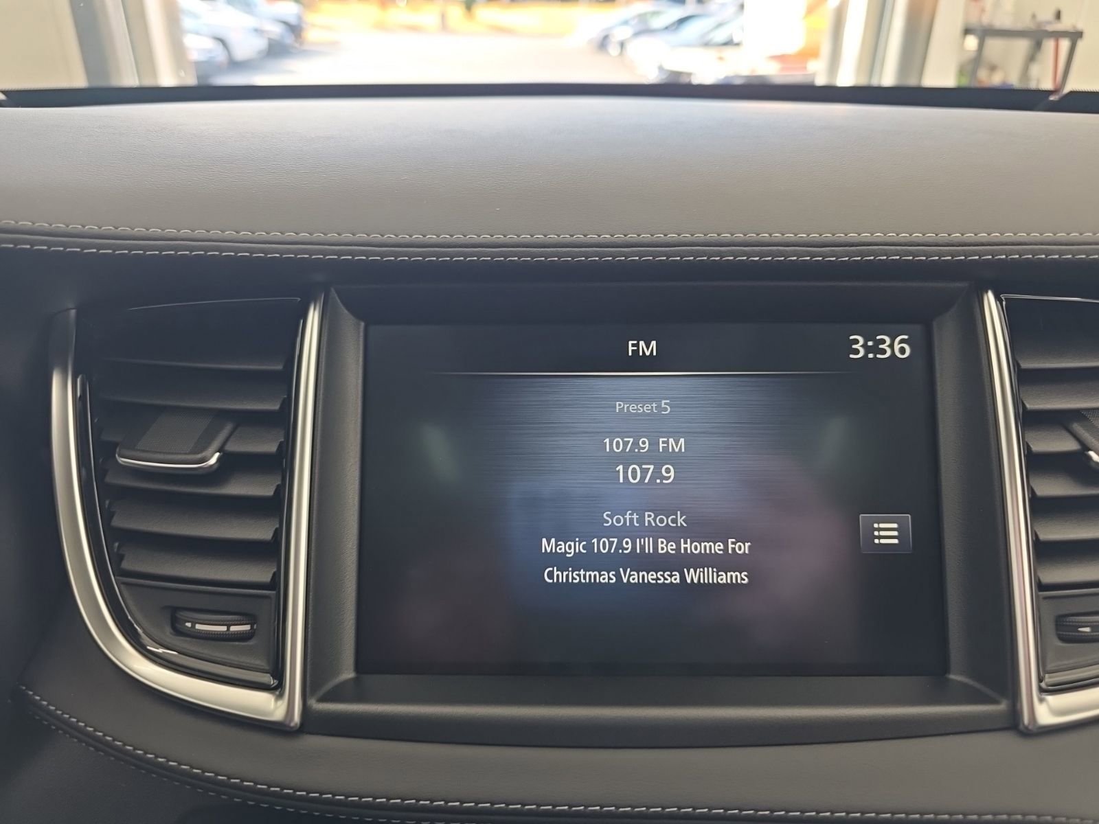 New 2025 INFINITI QX50 Luxe image 31