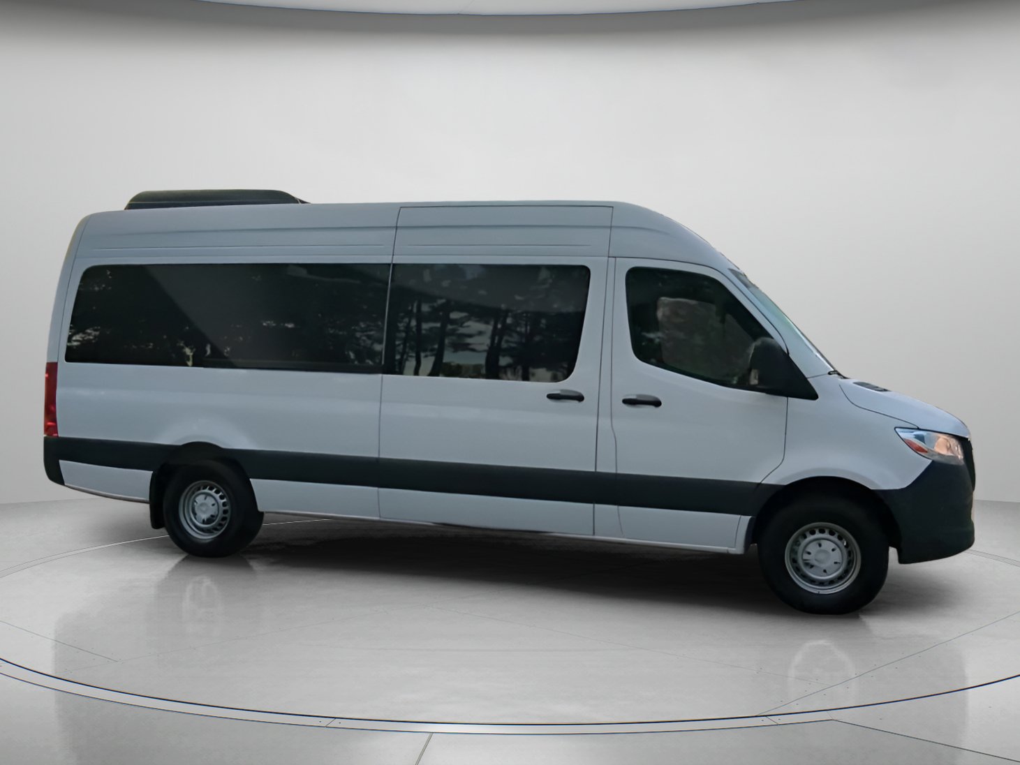 Used 2025 Mercedes-Benz Sprinter 2500 image 33