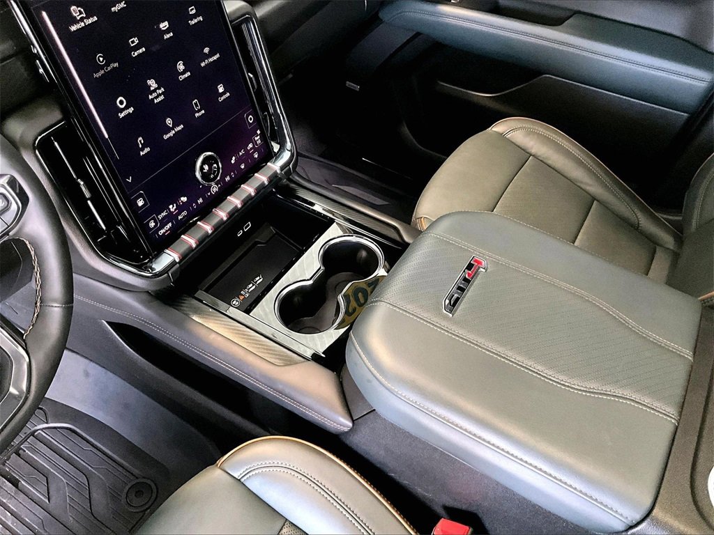 Used 2025 GMC Yukon AT4 w/ LPO, Floor Liner Package image 21