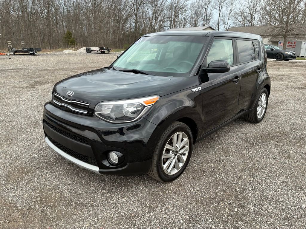 Used 2019 Kia Soul + FWD image 7