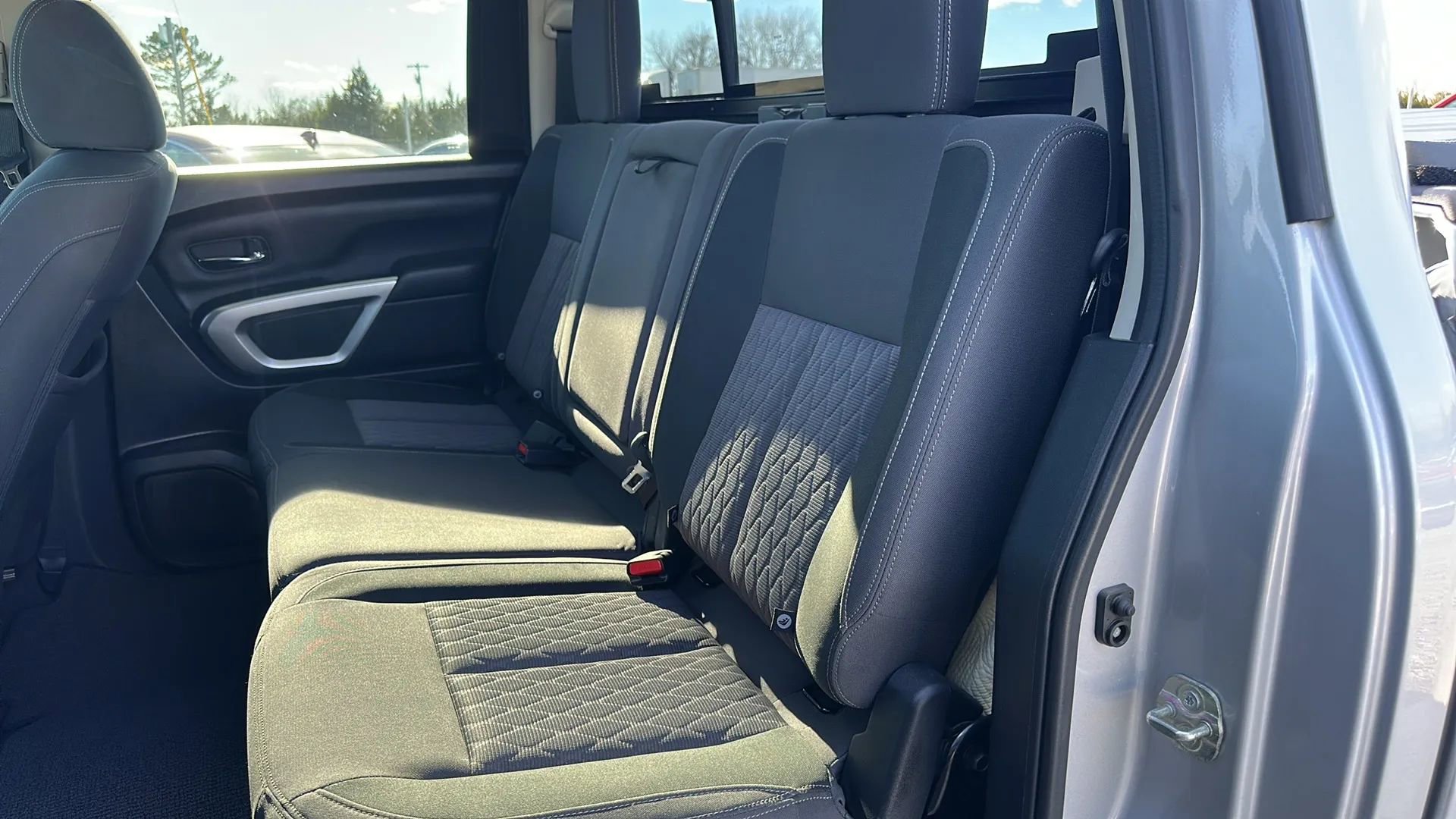 Used 2021 Nissan Titan SV w/ Off Road Protection Package image 12