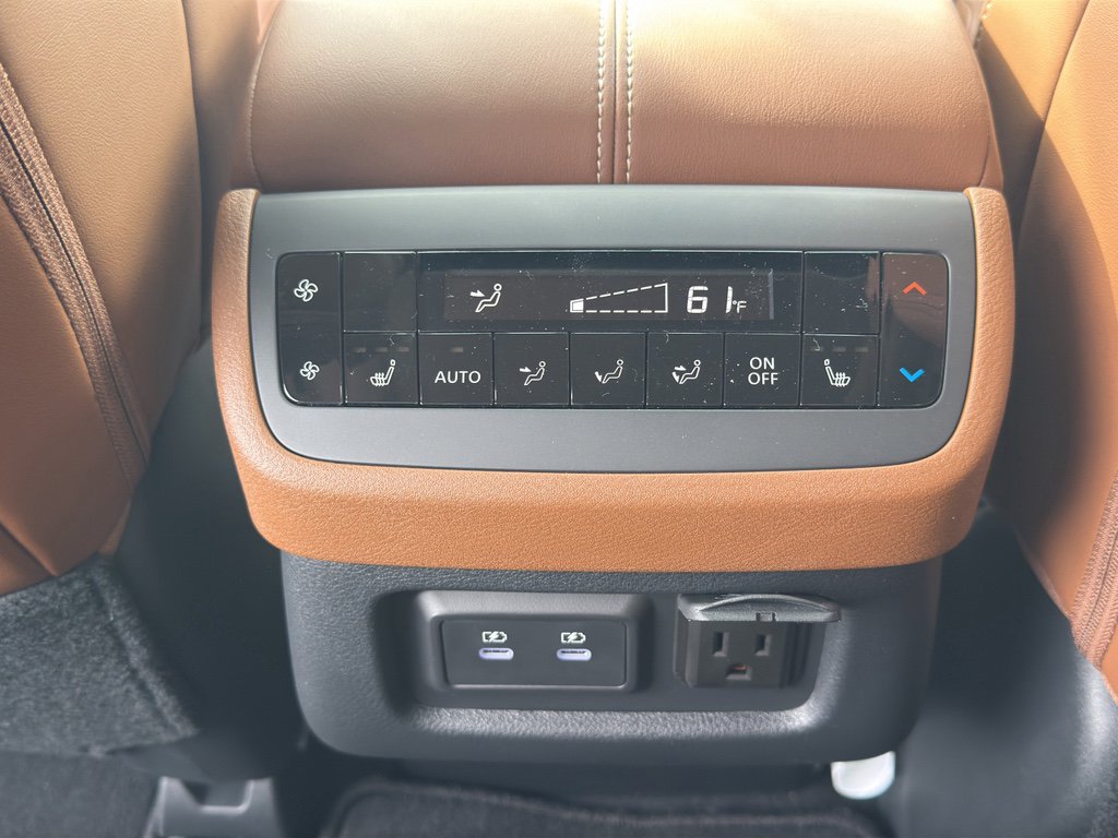 New 2026 Nissan Pathfinder Platinum image 34