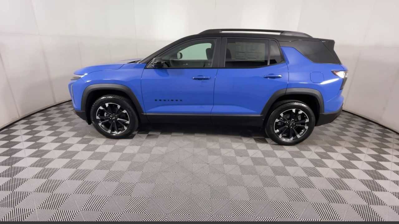 Certified 2025 Chevrolet Equinox RS w/ Safety and Technology Package image 9