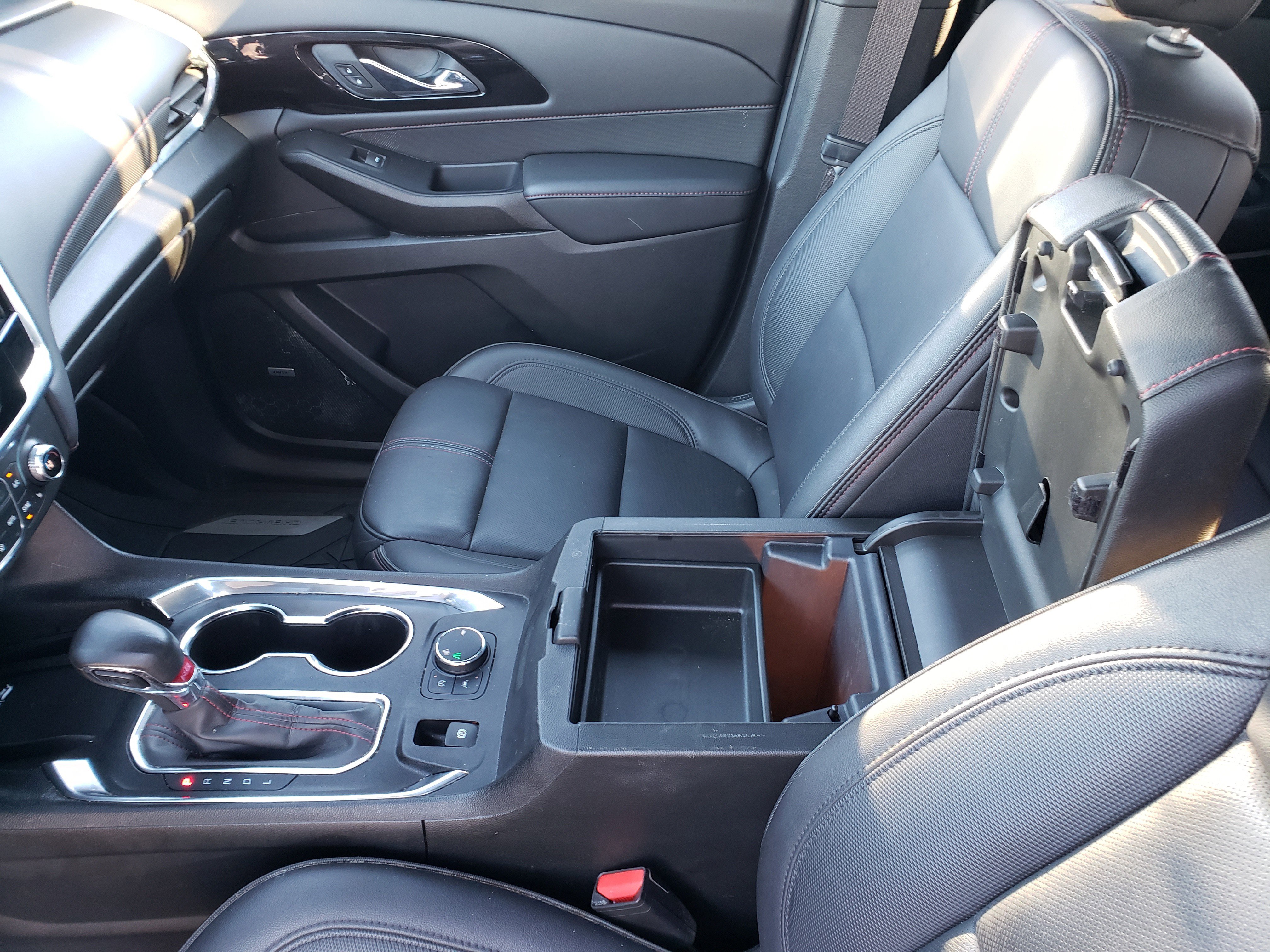 Used 2023 Chevrolet Traverse RS w/ LPO, Floor Liner Package image 25