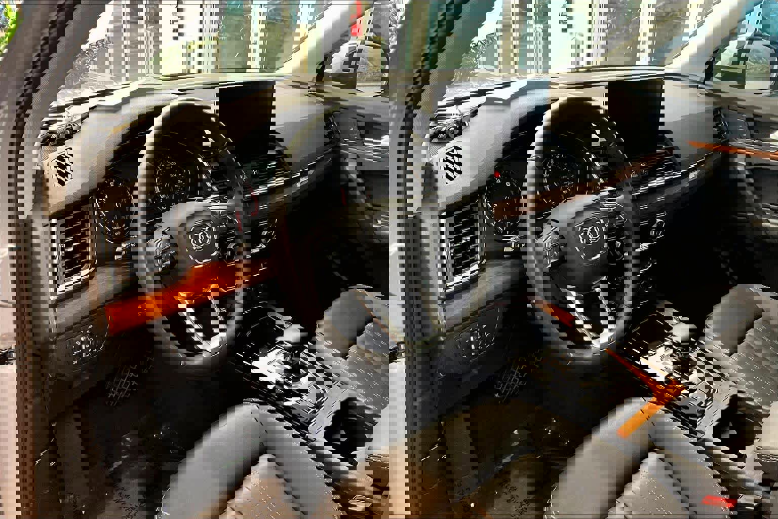 Used 2023 Audi Q5 2.0T Premium w/ Convenience Package image 17