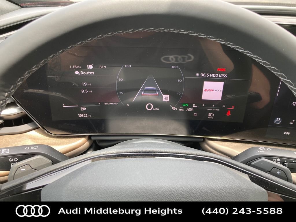 Used 2025 Audi Q5 Premium w/ Convenience Package image 36