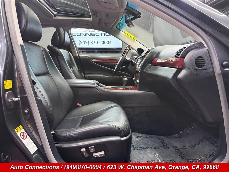 Used 2007 Lexus LS 460 RWD image 6
