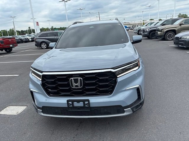 Used 2025 Honda Pilot Touring image 19