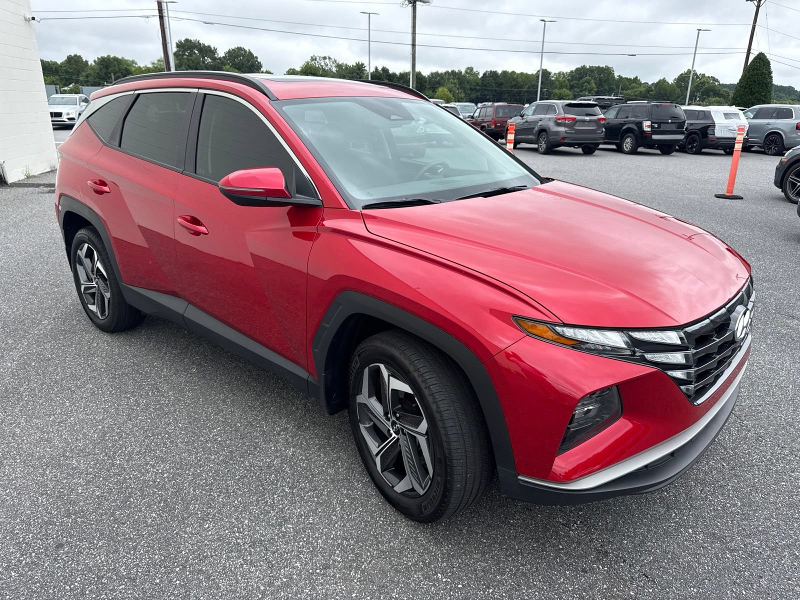 Certified 2023 Hyundai Tucson SEL w/ Convenience Package AWD/4WD image 3