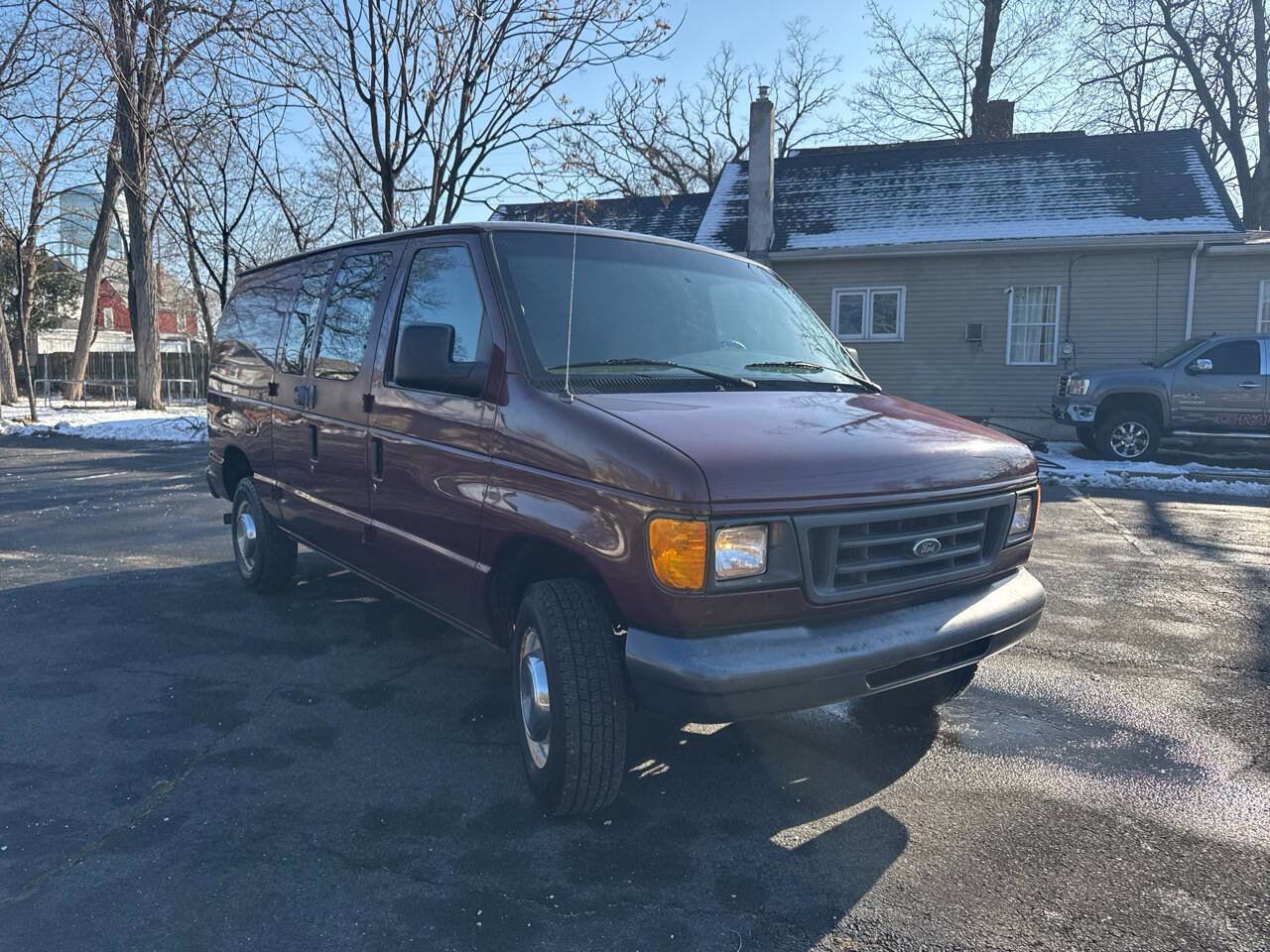 Used 2005 Ford E-250 and Econoline 250 image 6