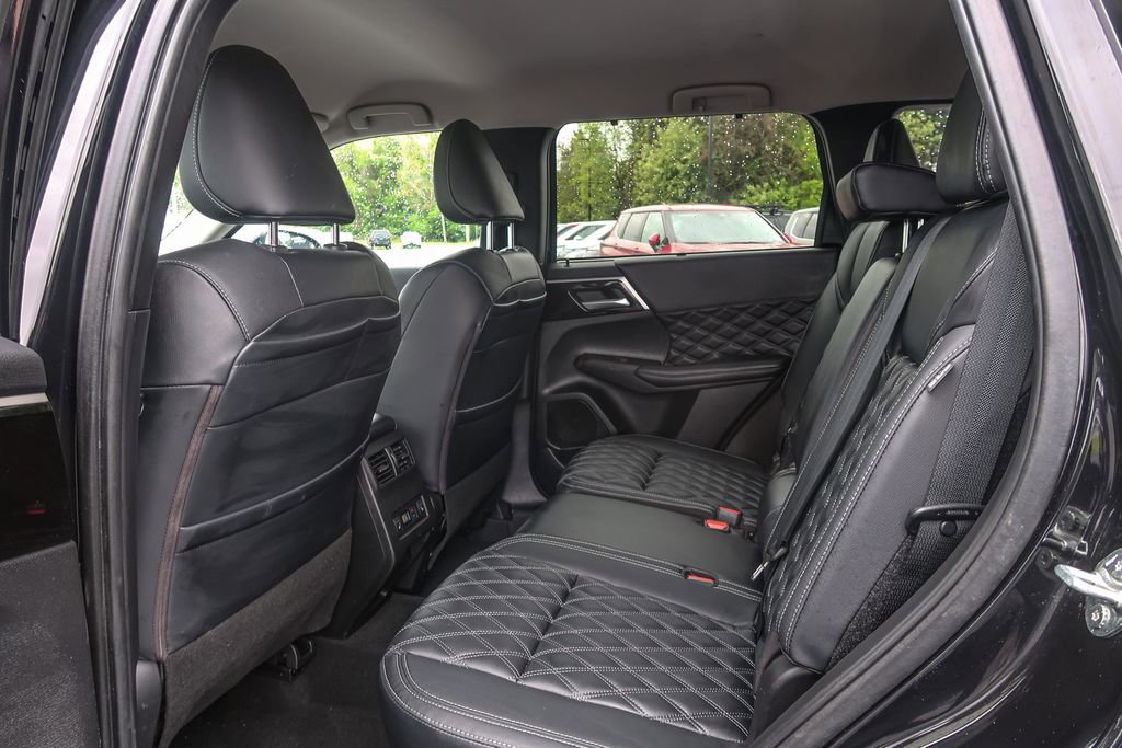 Used 2024 Mitsubishi Outlander SEL FWD image 26