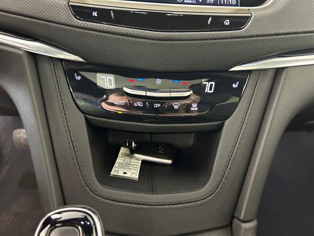 Certified 2023 Cadillac XT5 Premium Luxury AWD/4WD image 23