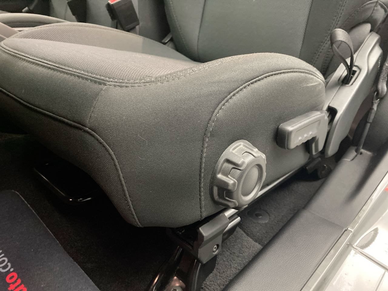 Used 2021 Jeep Wrangler Sport AWD/4WD image 13