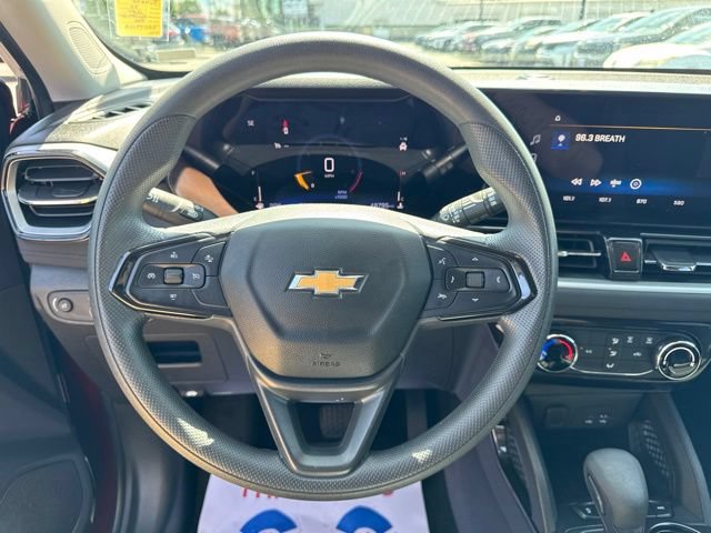 Used 2025 Chevrolet TrailBlazer LT AWD/4WD image 15