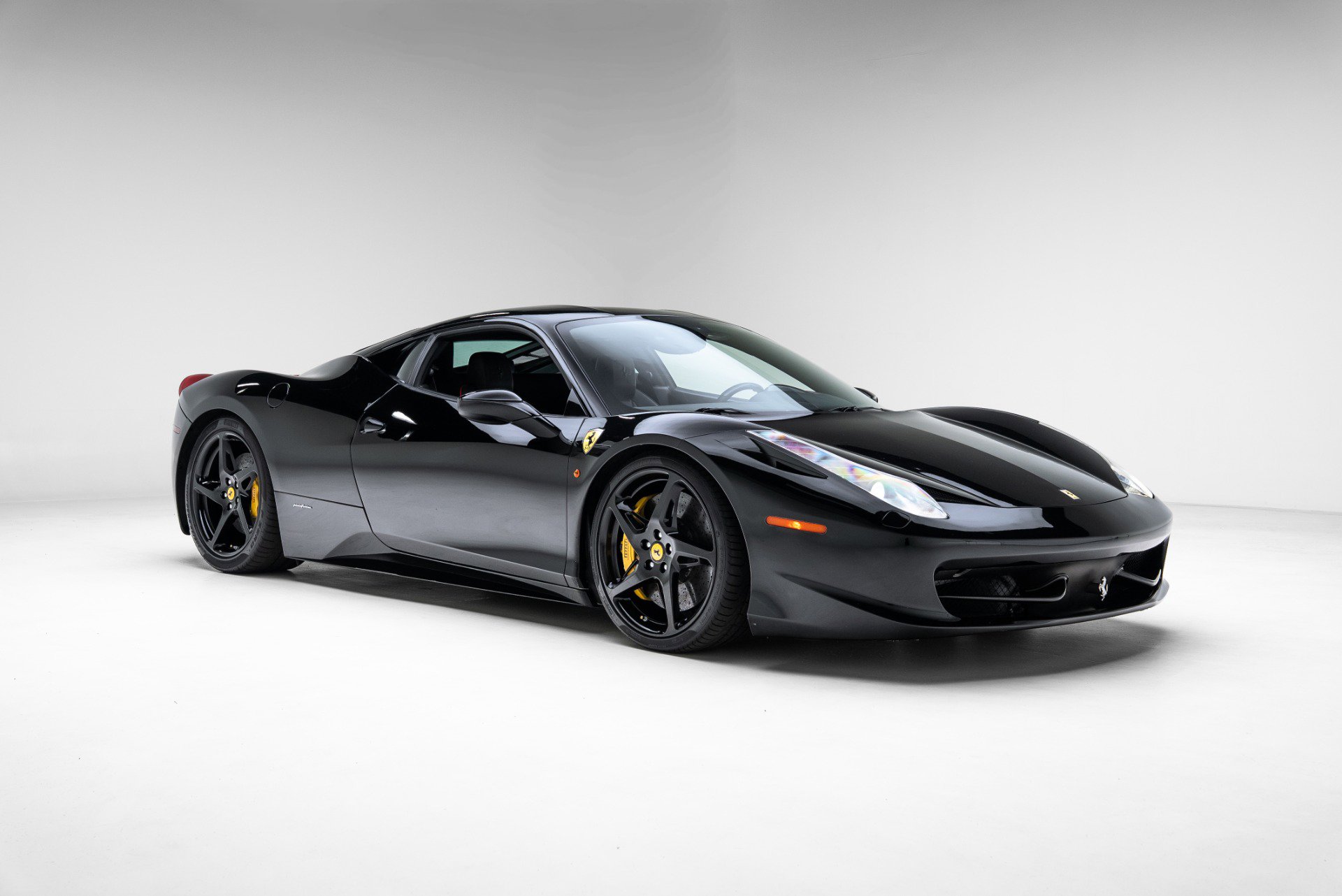 Used 2010 Ferrari 458 Italia Coupe image 8