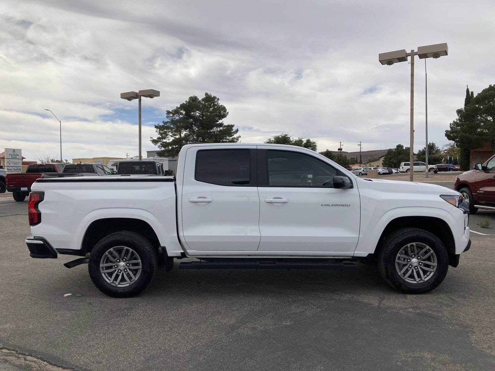 Used 2024 Chevrolet Colorado LT w/ LT Convenience Package II image 4