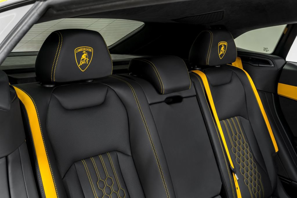 Used 2025 Lamborghini Urus S AWD/4WD image 34