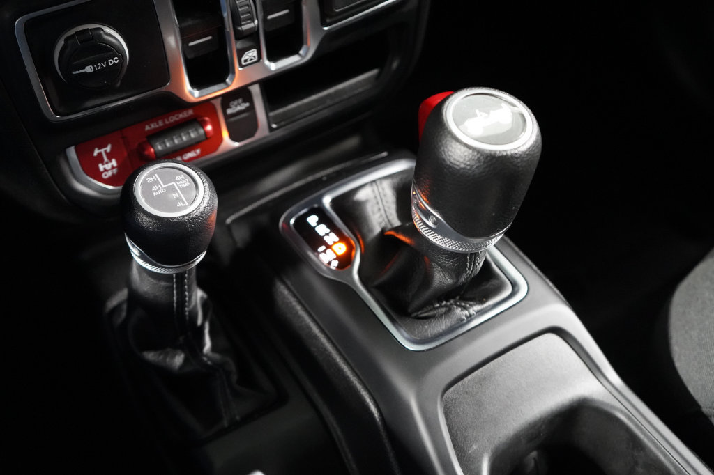 Certified 2024 Jeep Wrangler Unlimited AWD/4WD image 21