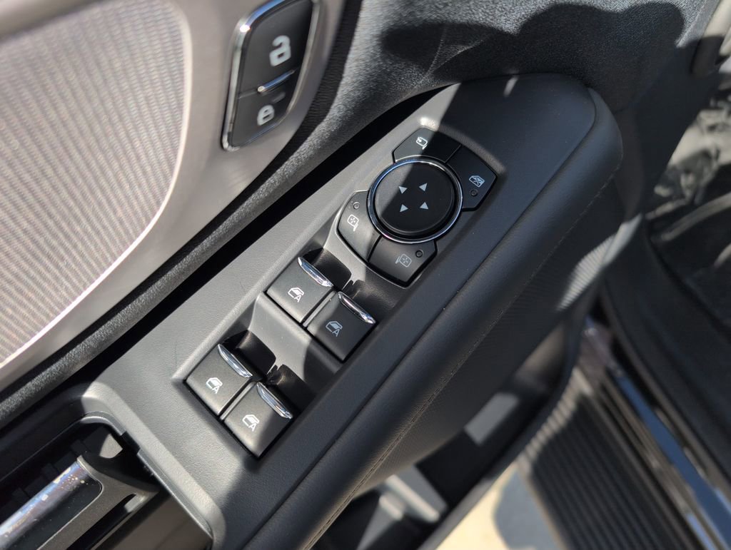 New 2026 Ford Expedition Active image 30