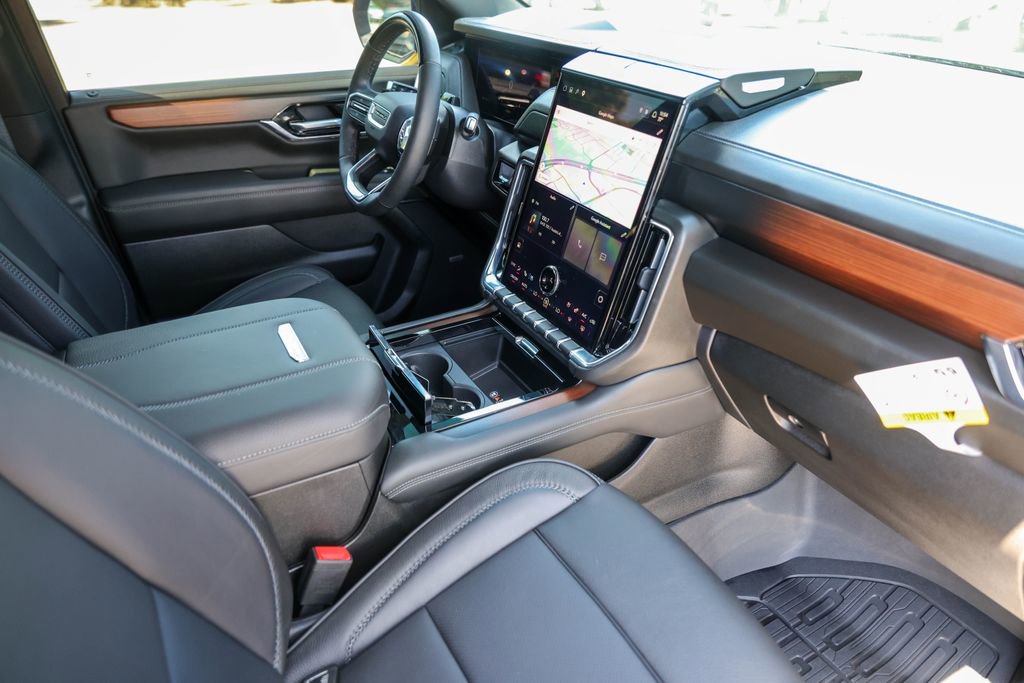 Used 2026 GMC Yukon XL Denali w/ Denali Reserve Package image 33