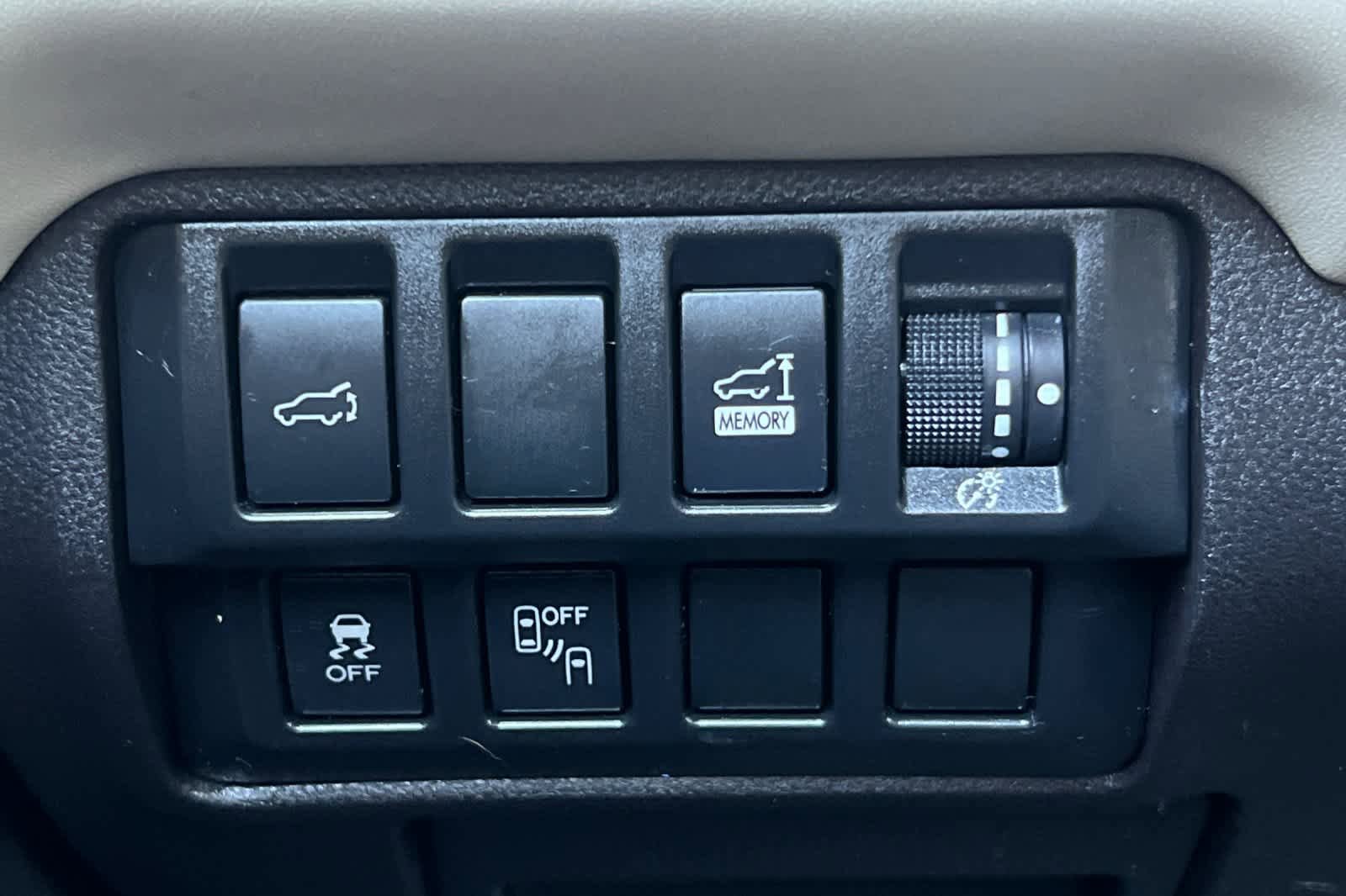 Used 2019 Subaru Ascent Limited w/ Popular Package #3 AWD/4WD image 33