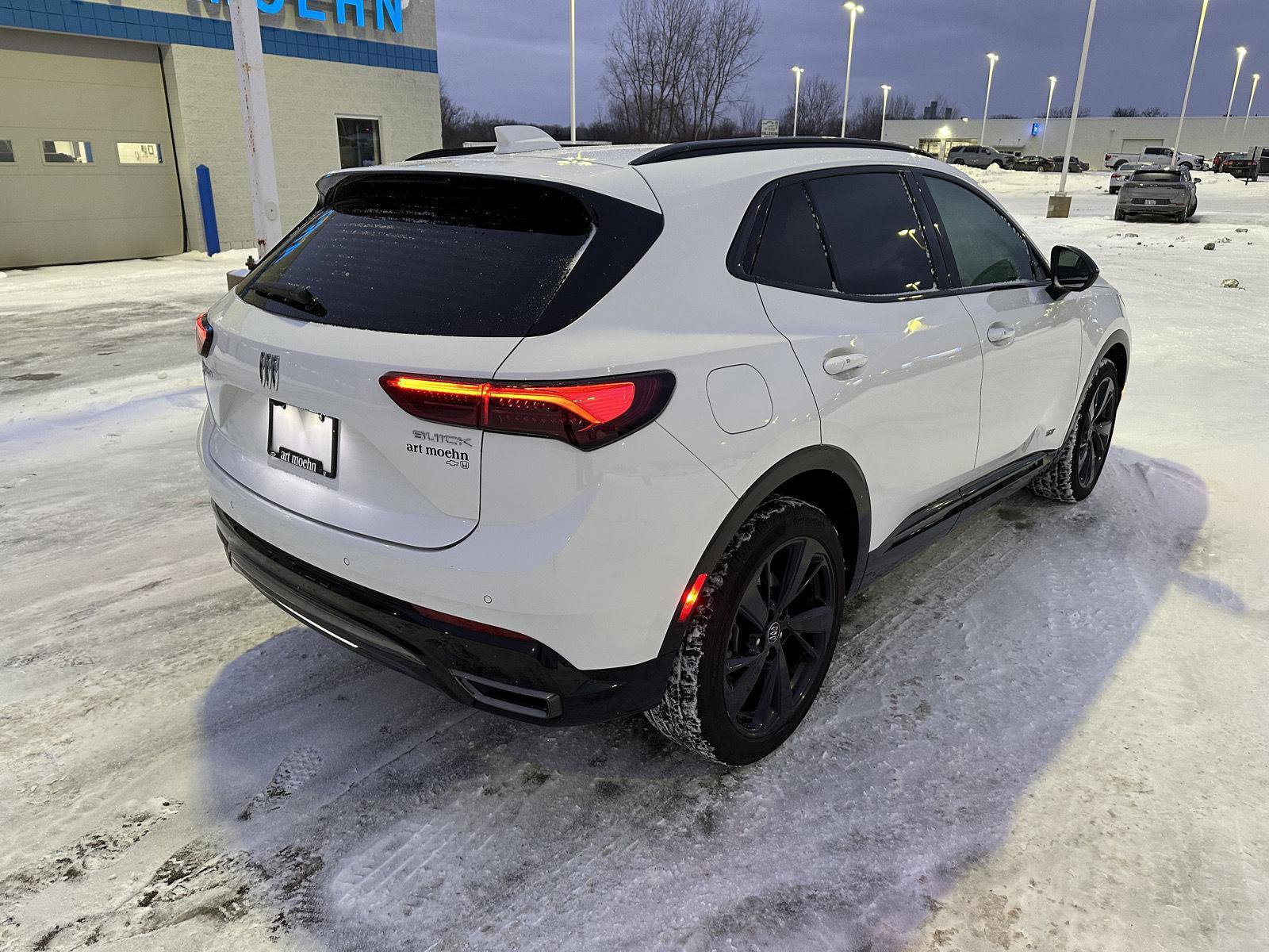 Used 2025 Buick Envision Sport Touring image 9