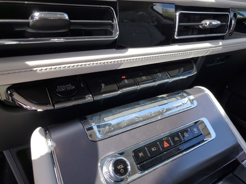 New 2026 Lincoln Aviator 2WD image 29