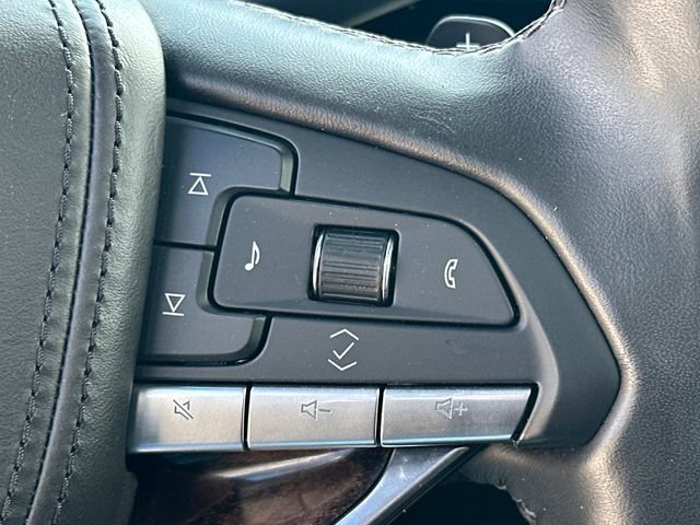 Used 2023 Cadillac Escalade Sport Platinum w/ LPO, ONYX Package image 33