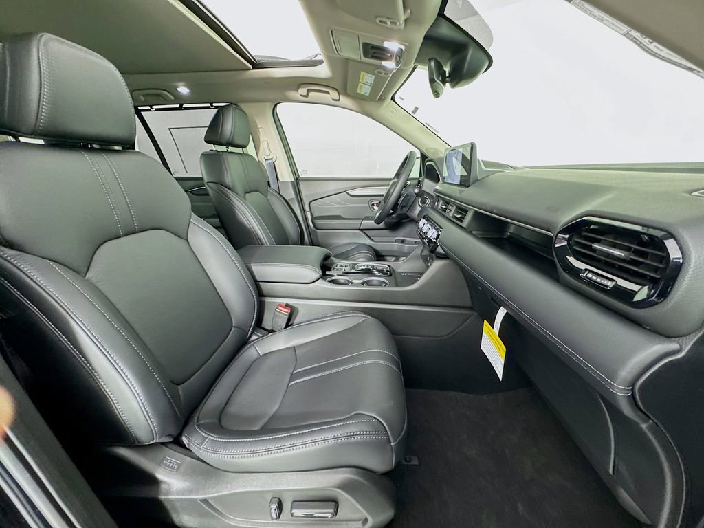 New 2026 Honda Pilot Touring image 38