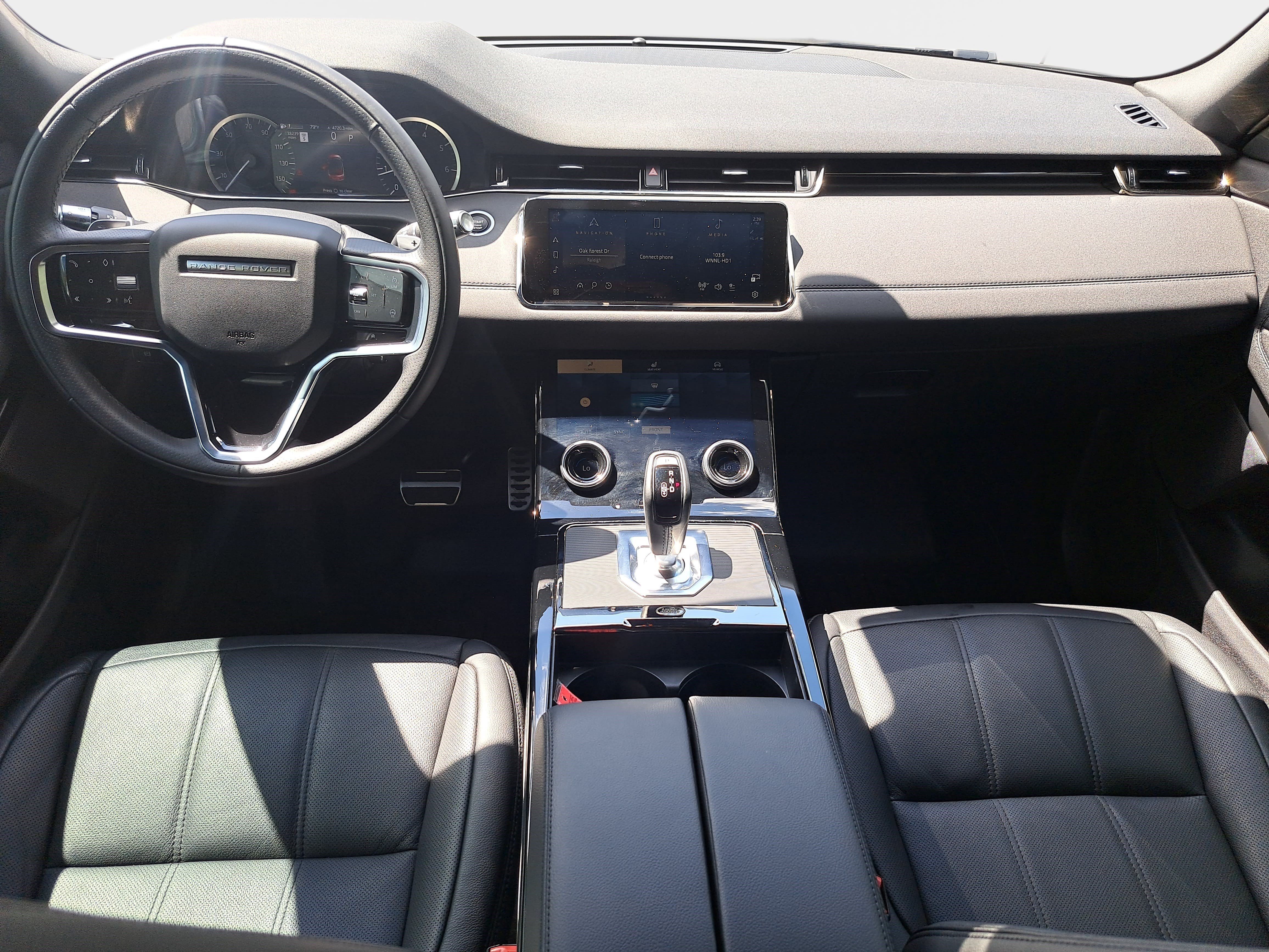 Used 2022 Land Rover Range Rover Evoque R-Dynamic SE AWD/4WD image 9