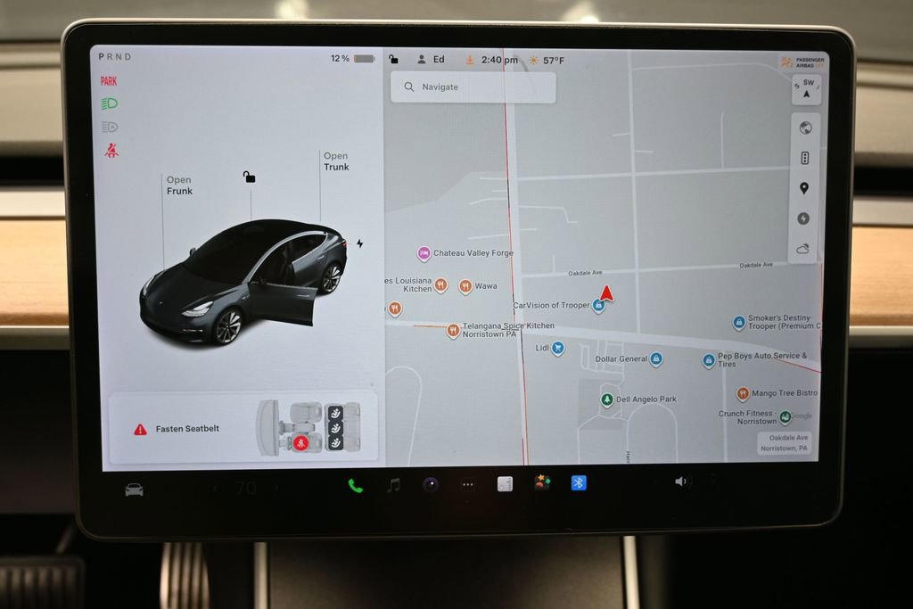 Used 2018 Tesla Model 3 Long Range image 25