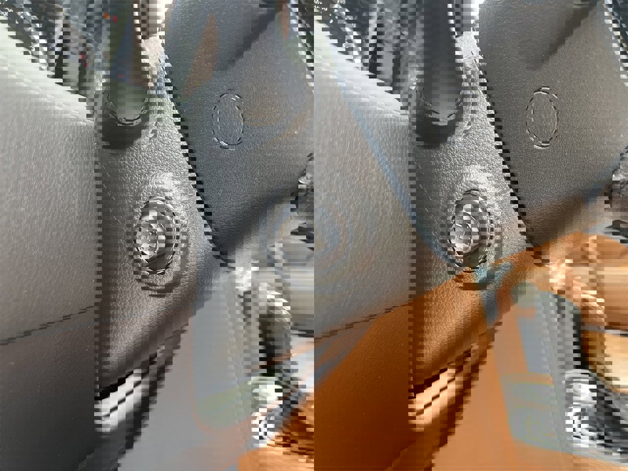 Used 2022 INFINITI QX80 Sensory w/ Cargo Package image 14