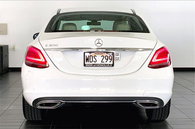 Used 2021 Mercedes-Benz C 300 Sedan image 4