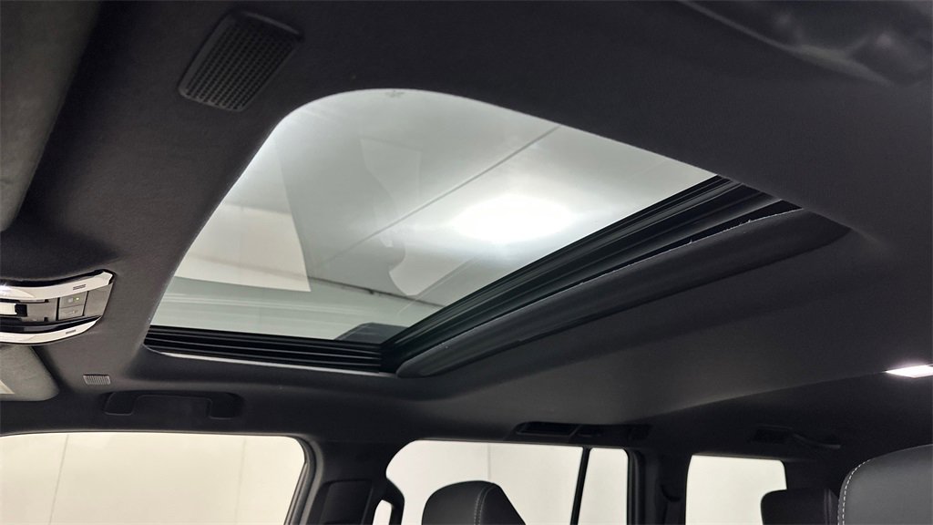Used 2024 Toyota Land Cruiser image 19