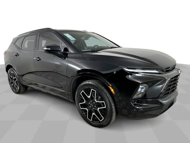 New 2026 Chevrolet Blazer RS w/ Driver Confidence II Package FWD image 3