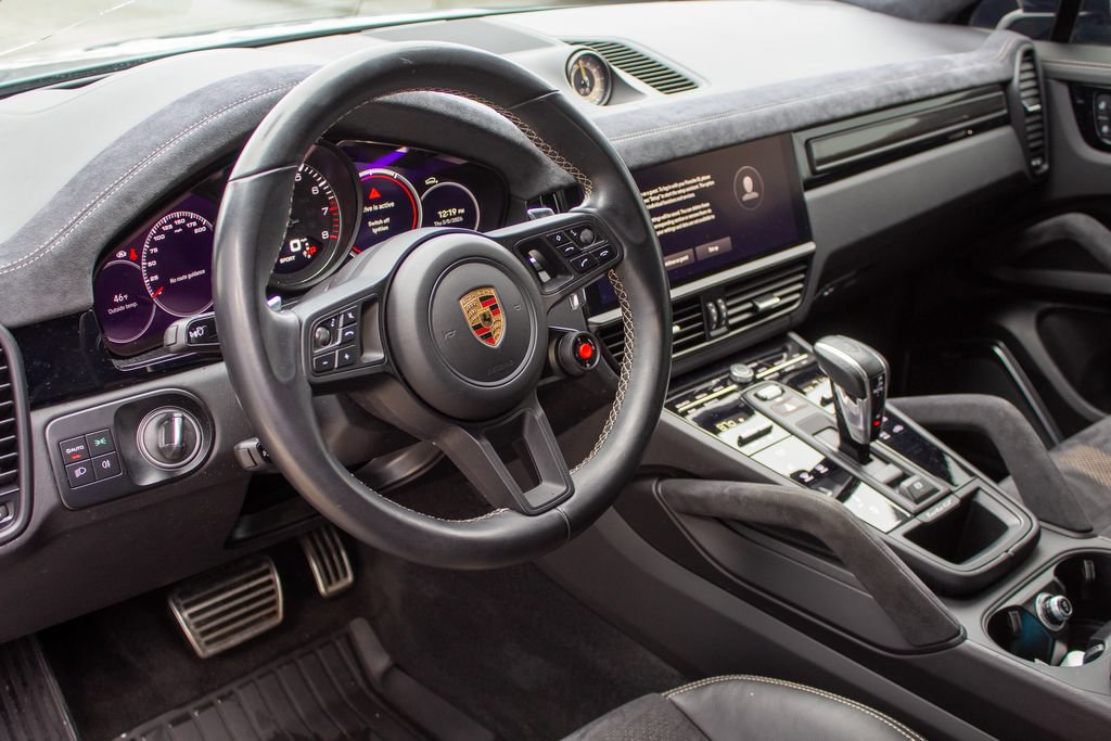 Used 2023 Porsche Cayenne Turbo GT AWD/4WD image 11