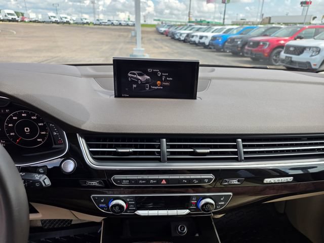Used 2017 Audi Q7 3.0T Prestige w/ Prestige Package AWD/4WD image 25