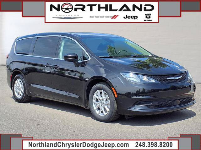 Certified 2023 Chrysler Voyager LX FWD image 1