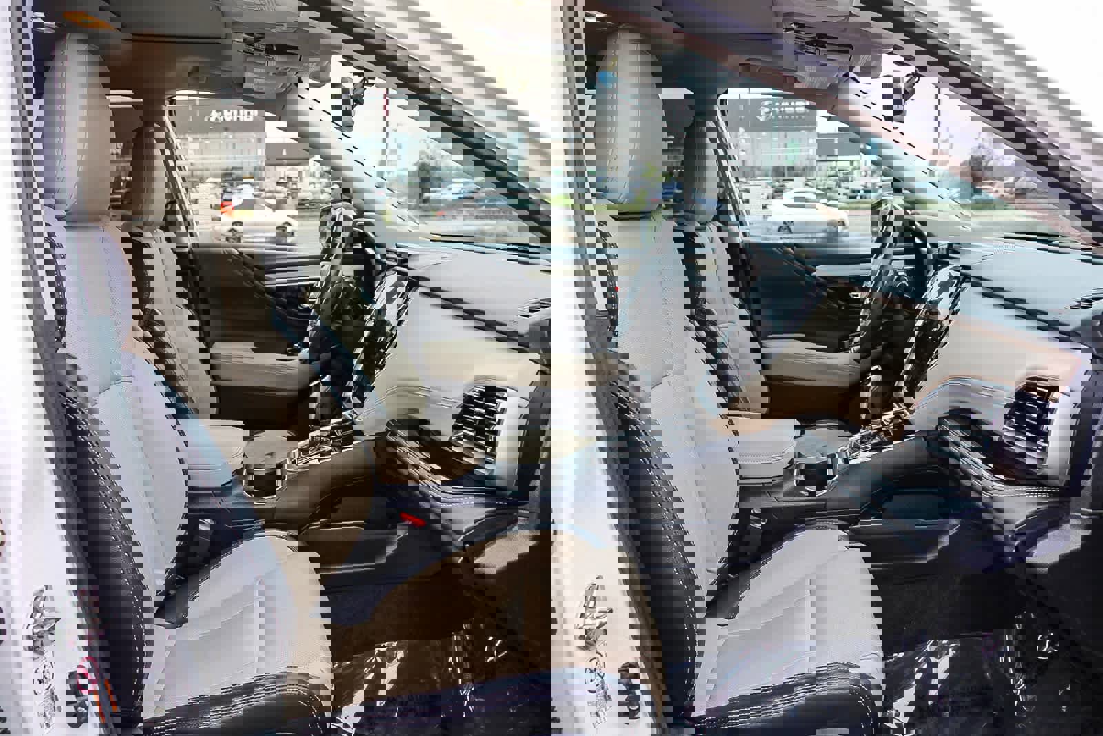 Used 2020 Subaru Outback Limited image 16