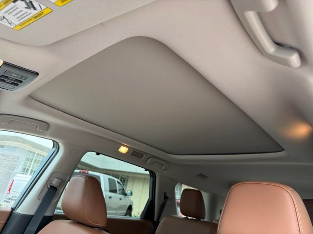 New 2026 Nissan Pathfinder Platinum FWD image 33