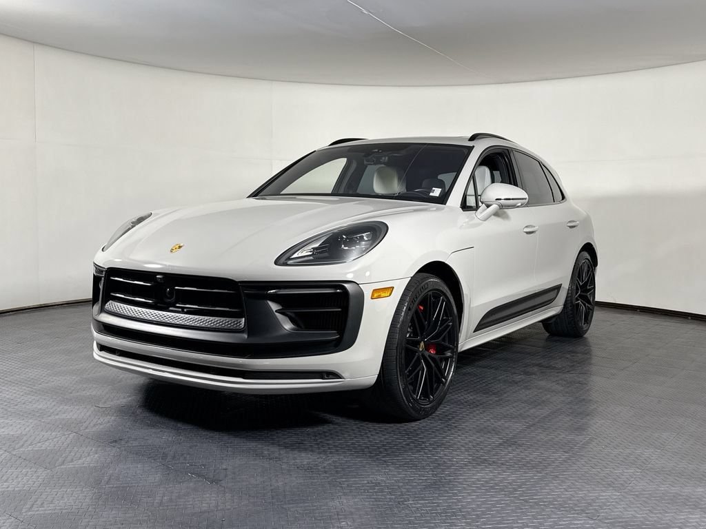 Certified 2024 Porsche Macan GTS AWD/4WD image 1