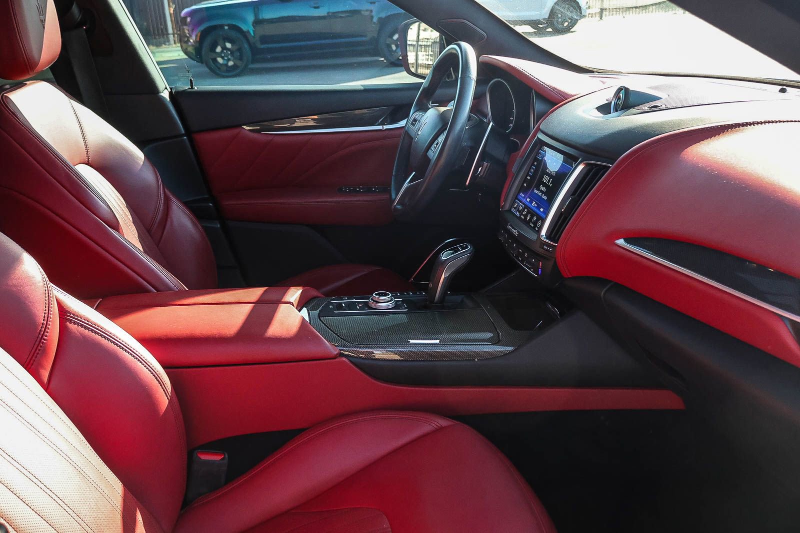 Used 2020 Maserati Levante S GranLusso AWD/4WD image 15