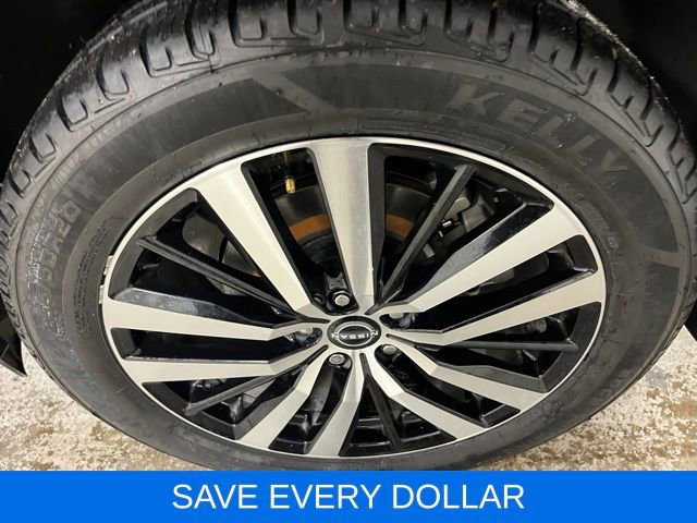 Used 2024 Nissan Pathfinder Platinum w/ Cargo Package FWD image 28